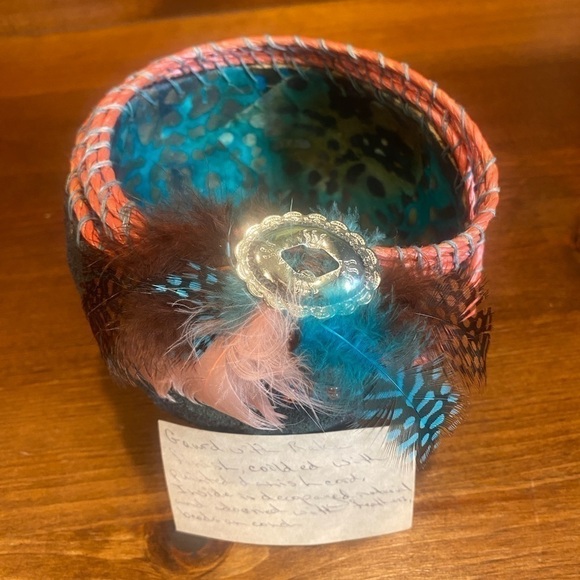 Basket Gourd with Raku finish - Artist made by Martha Cline Turquoise Feathers - Picture 4 of 13